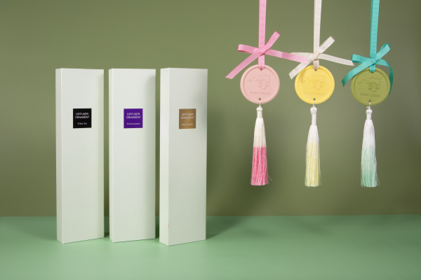 scented clay hanger in gift box