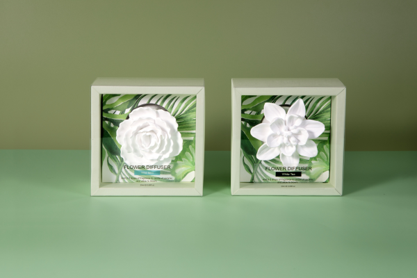 scented plaster flower with wooden stand+20ml fragrance oil in gift box