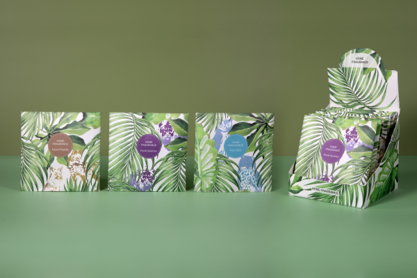 25g scented sachet in display box